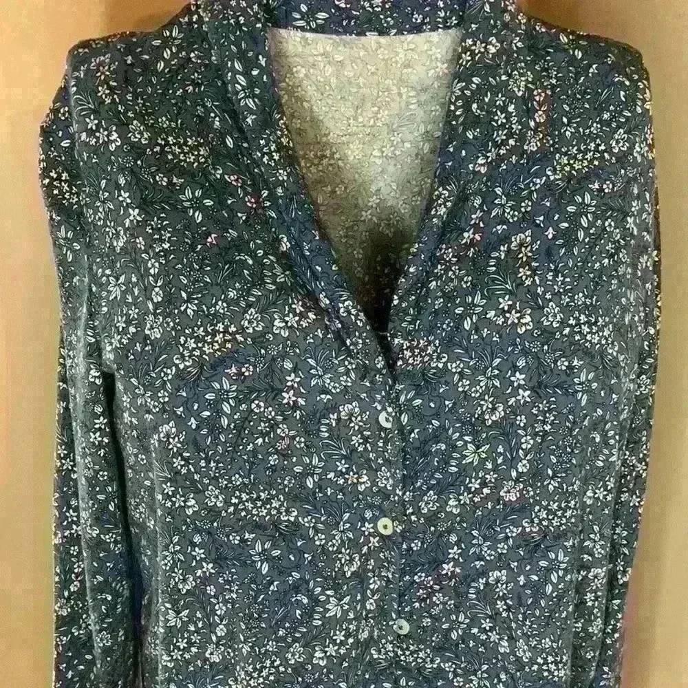 Victoria Secret Top size XS - Picture 2 of 3